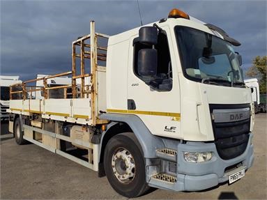 DAF LF220 4X2 EXT DAY EURO 6 TRAFFIC MANAGEMENT DROPSIDE 2 Seats Alloy Body Double Cab Steel Susp 24ft Diesel - WHITE - PN65PKJ - 2 Door Specialist Body / Unit