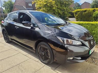 NISSAN LEAF 160kW e+ N-Connecta 59kWh 5dr Auto Electric - BLACK - YD72OSL - 5 Door Hatchback