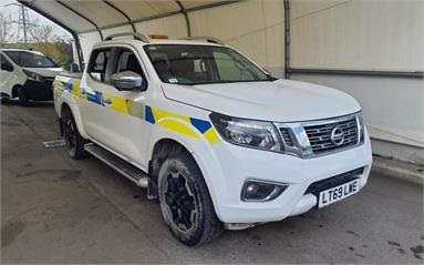 NISSAN NAVARA DIESEL Double Cab Pick Up Tekna 2.3dCi 190 TT 4WD Diesel - WHITE - LT69LWE - 4 Door Pick Up Body