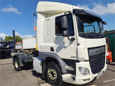 DAF CF410 4X2 SLEEPER EURO 6 TRACTOR UNIT 2 Seats Sleep Cab Air Susp Diesel - WHITE - PK19JRU - 2 Door Tractor Unit