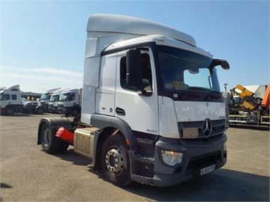 MERCEDES-BENZ ACTROS 1840 4X2 SLEEPER EURO 6 TRACTOR UNIT 2 Seats Sleep Cab Air Susp Diesel - WHITE - BJ64FFB - 2 Door Tractor Unit