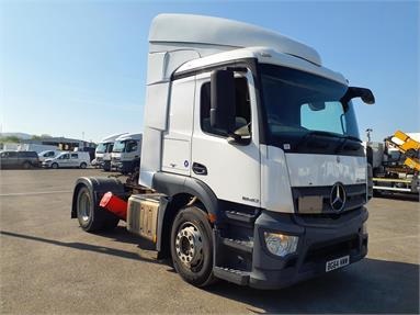 MERCEDES-BENZ ACTROS 1840 4X2 SLEEPER EURO 6 TRACTOR UNIT 2 Seats Sleep Cab Air Susp Diesel - WHITE - BG64NWW - 2 Door Tractor Unit