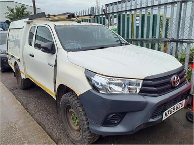 TOYOTA HILUX DIESEL Active Extra Cab Pick Up 2.4 D-4D Diesel - WHITE - MX68BZO - 3 Door Pick Up Body