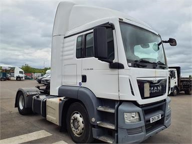 MAN TGS18.400 4X2 SLEEPER EURO 6 TRACTOR UNIT 2 Seats Sleep Cab Air Susp Diesel - WHITE - DK15ZBD - 2 Door Tractor Unit