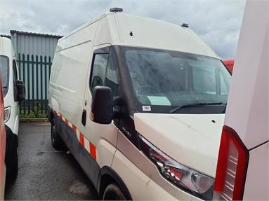 IVECO DAILY 35S12 DIESEL 2.3 High Roof Van 3520 WB Diesel - WHITE - BL68OWV - 5 Door Panel Van
