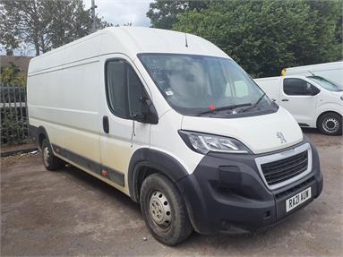 PEUGEOT BOXER 435 L4 DIESEL 2.2 BlueHDi H2 Professional Van 140ps Diesel - WHITE - RA21AUW - 5 Door Panel Van