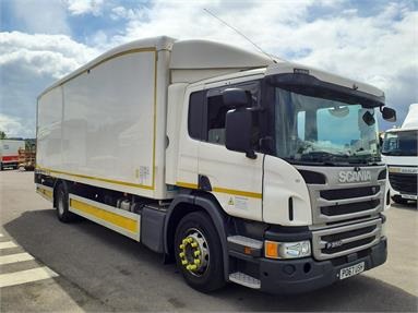 SCANIA P250 4X2 DAY EURO 6 FRIDGE BOX 2 Seats Day cab Air Susp 25ft Diesel - WHITE - PO67USH - 2 Door Fridge Box Van Body