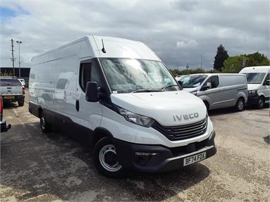 IVECO DAILY 35S14 DIESEL 2.3 High Roof Van 4100 WB Hi-Matic Diesel - WHITE - BF74FZA - 5 Door Panel Van