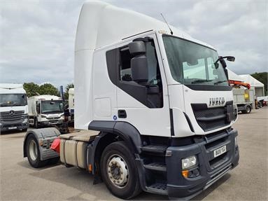 IVECO STRALIS 420 4X2 SLEEPER EURO 6 TRACTOR UNIT 2 Seats Sleep Cab Air Susp Diesel - WHITE - BU15YGG - 2 Door Tractor Unit