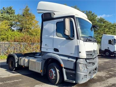 MERCEDES-BENZ ACTROS 1840 4X2 SLEEPER EURO 6 TRACTOR UNIT 2 Seats Sleep Cab Air Susp Diesel - WHITE - YJ65WKF - 2 Door Tractor Unit