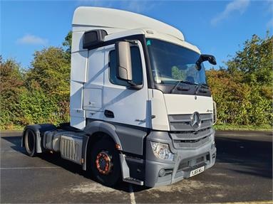 MERCEDES-BENZ ACTROS 1840 4X2 SLEEPER EURO 6 TRACTOR UNIT 2 Seats Sleep Cab Air Susp Diesel - WHITE - YJ65WLL - 2 Door Tractor Unit
