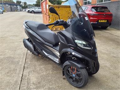 PIAGGIO MP3 530 EXCLUSIVE  Petrol - BLACK - YS23XJB - Motorbike