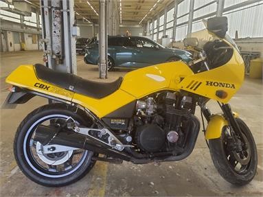 HONDA CBX750F CBX750F Petrol - YELLOW - D935JHW - Motorbike
