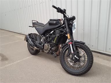 HUSQVARNA SVARTPILEN 125 2023  Petrol - BLACK - KF23EYM - Motorbike