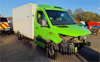 MERCEDES-BENZ SPRINTER 314CDI L2 DIESEL FWD 3.5t Progressive Chassis Cab Diesel - GREEN - YF21CDU - 5 Door Fridge Box Van Body
