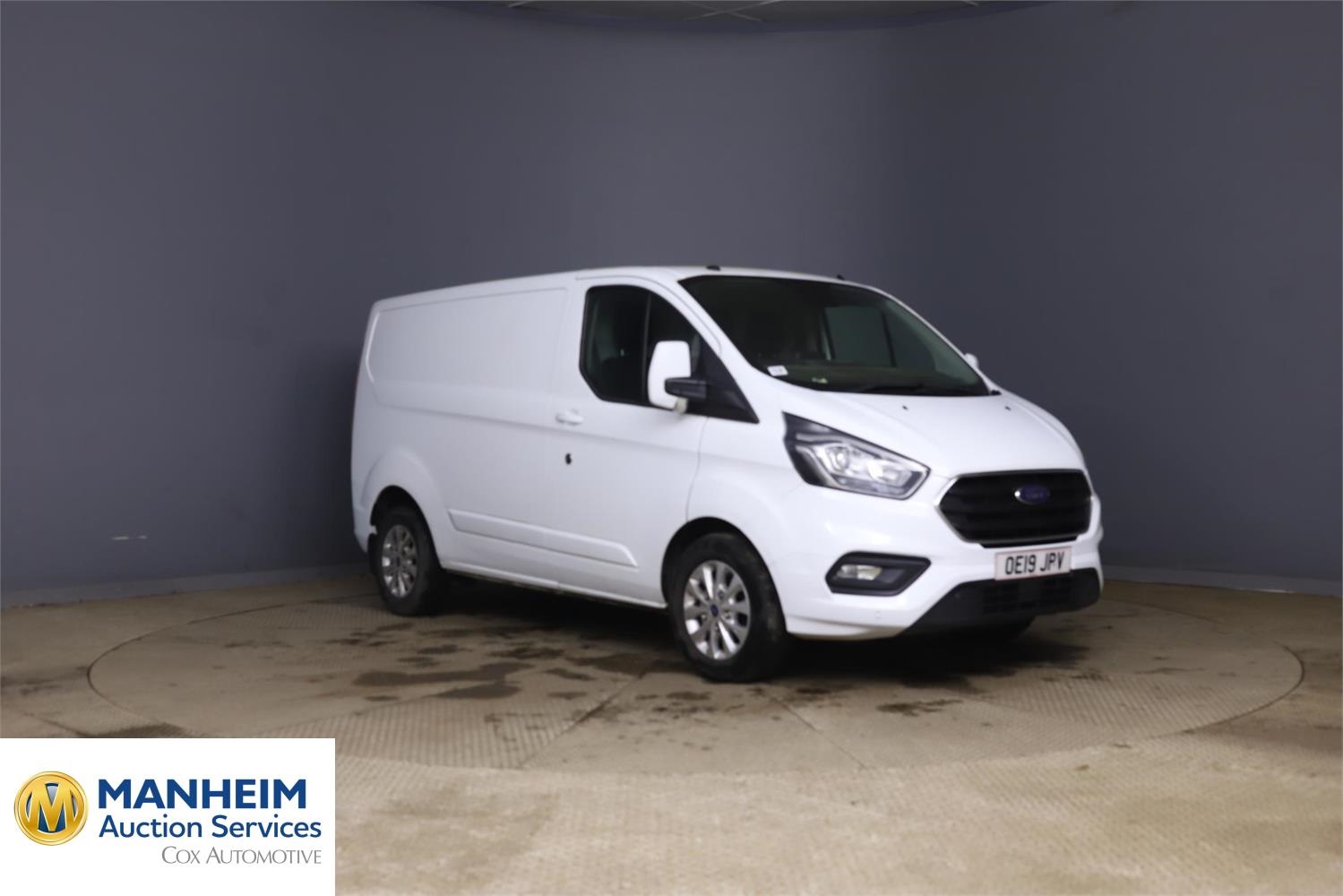 FORD
TRANSIT CUSTOM 300 L1 DIESEL FWD
2.0 EcoBlue 130ps Low Roof Limited Van Auto