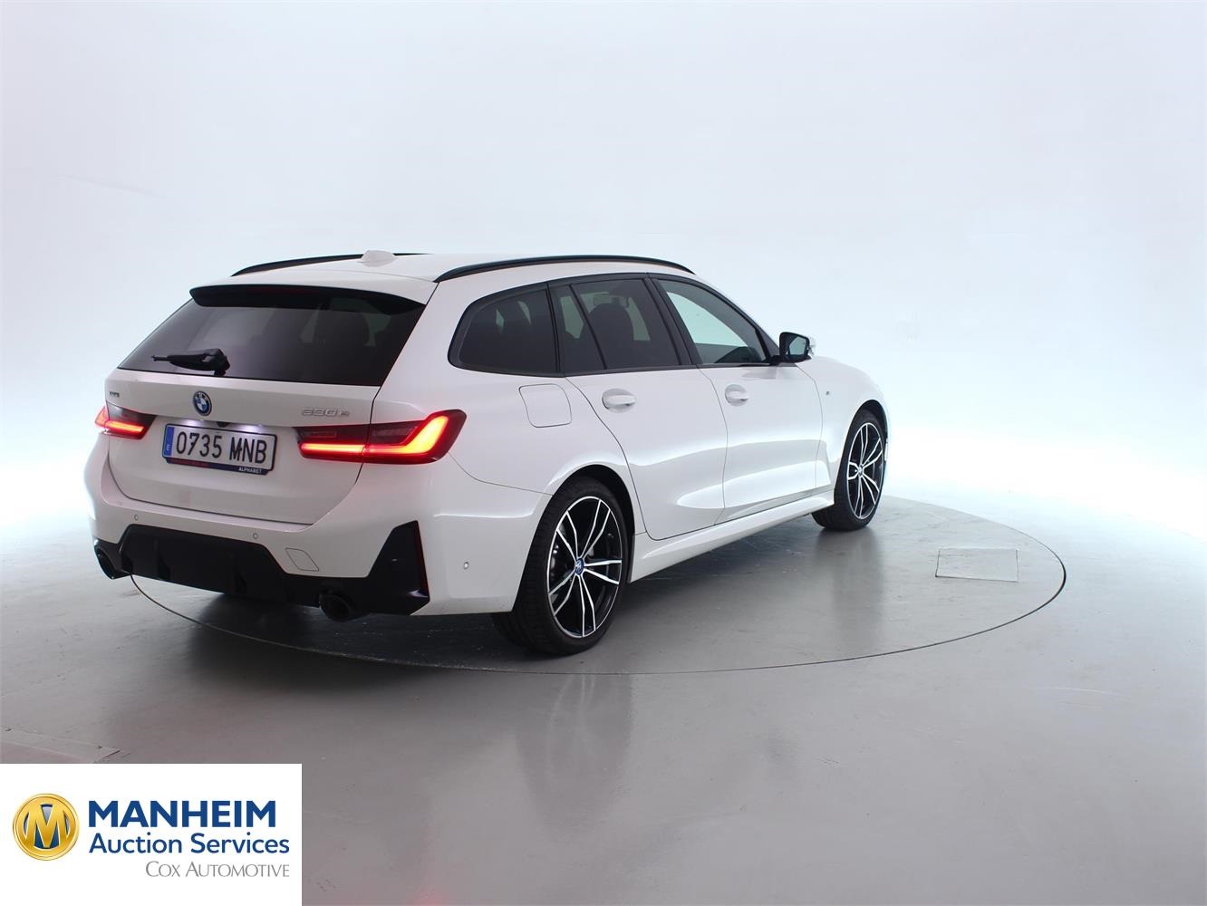 Foto BMW 330e xDrive Touring (G21) 3