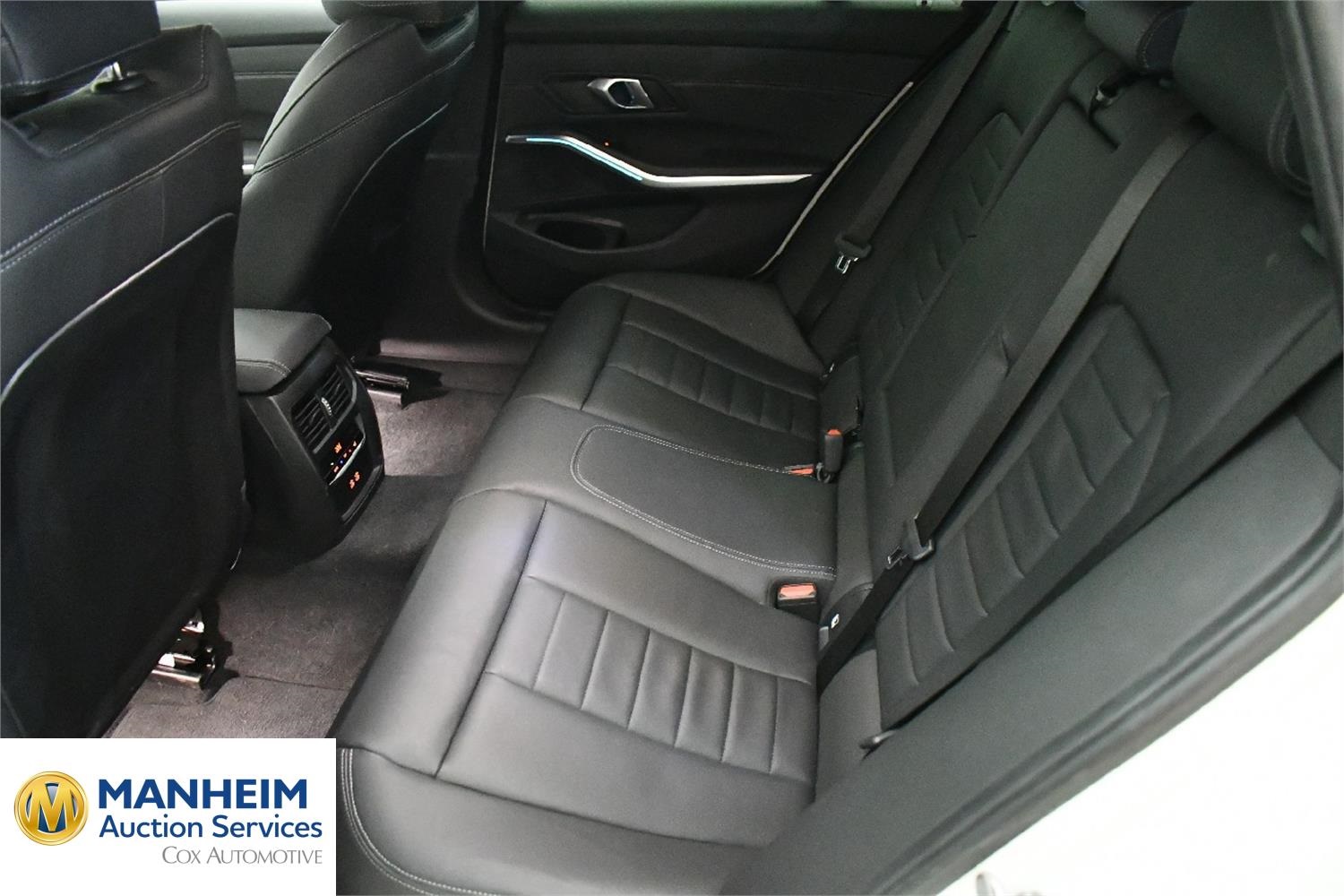 Foto BMW 330e xDrive Touring (G21) 11