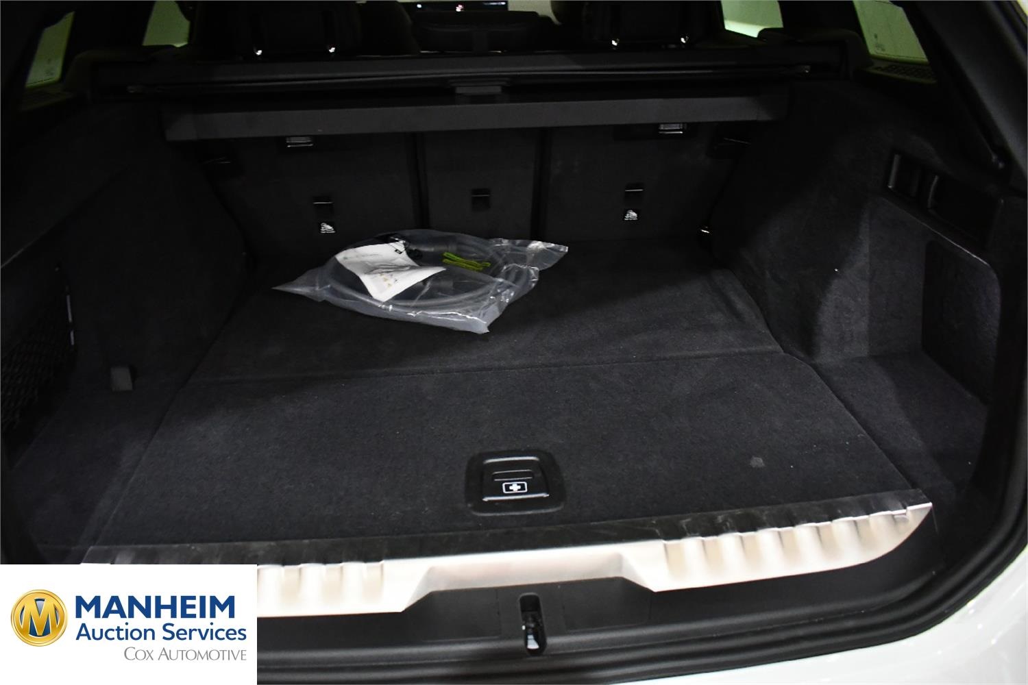 Foto BMW 330e xDrive Touring (G21) 12