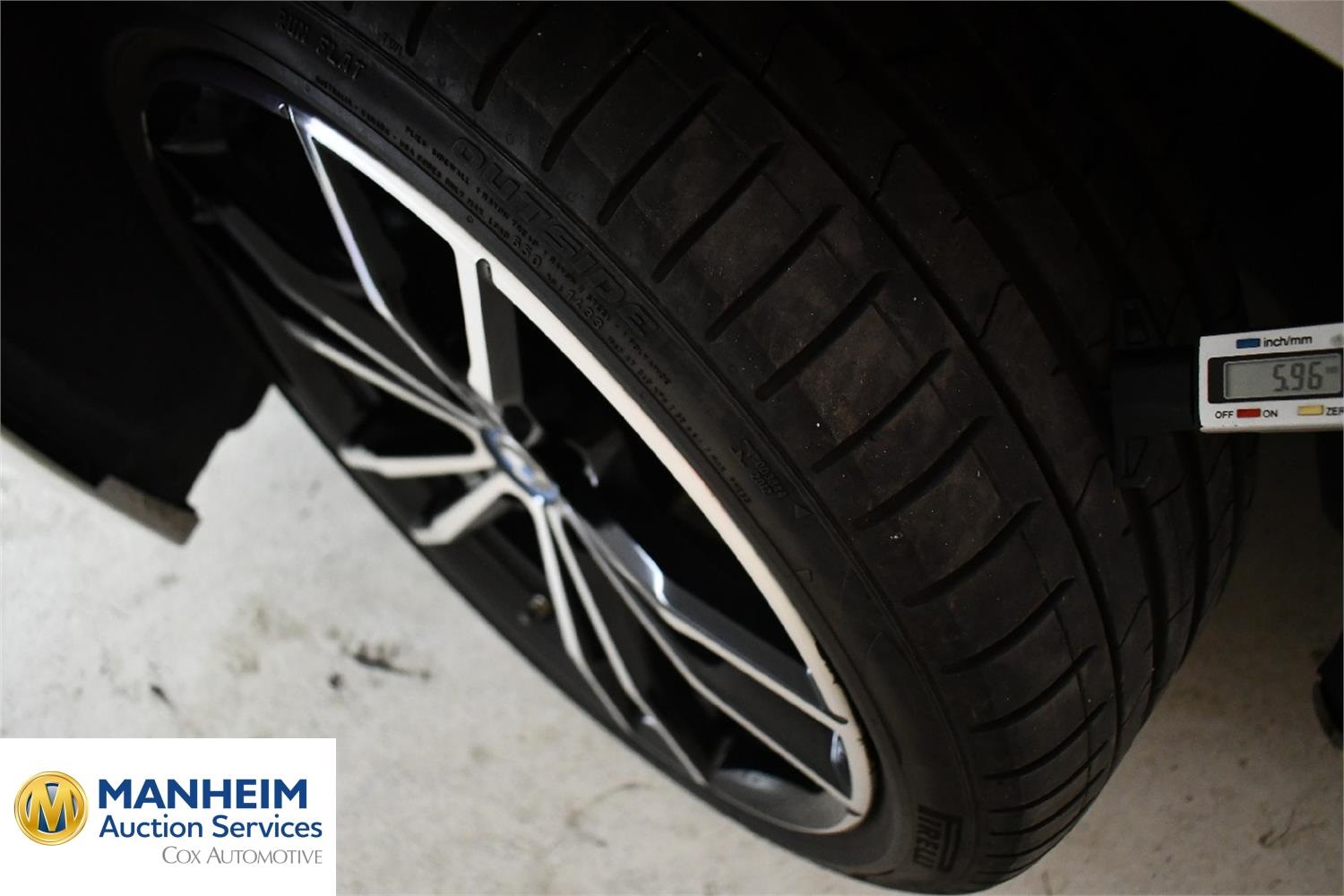 Foto BMW 330e xDrive Touring (G21) 21