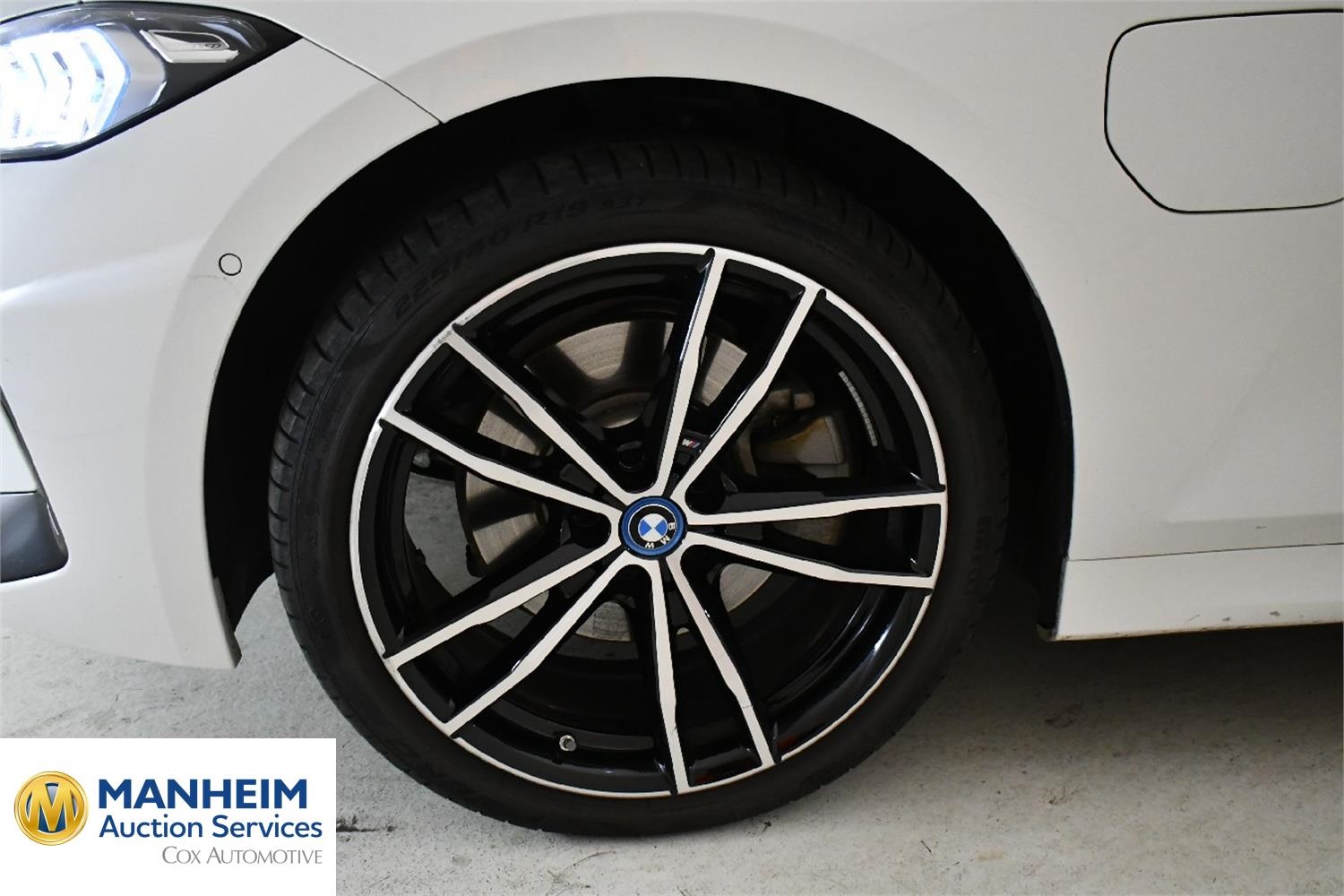 Foto BMW 330e xDrive Touring (G21) 31