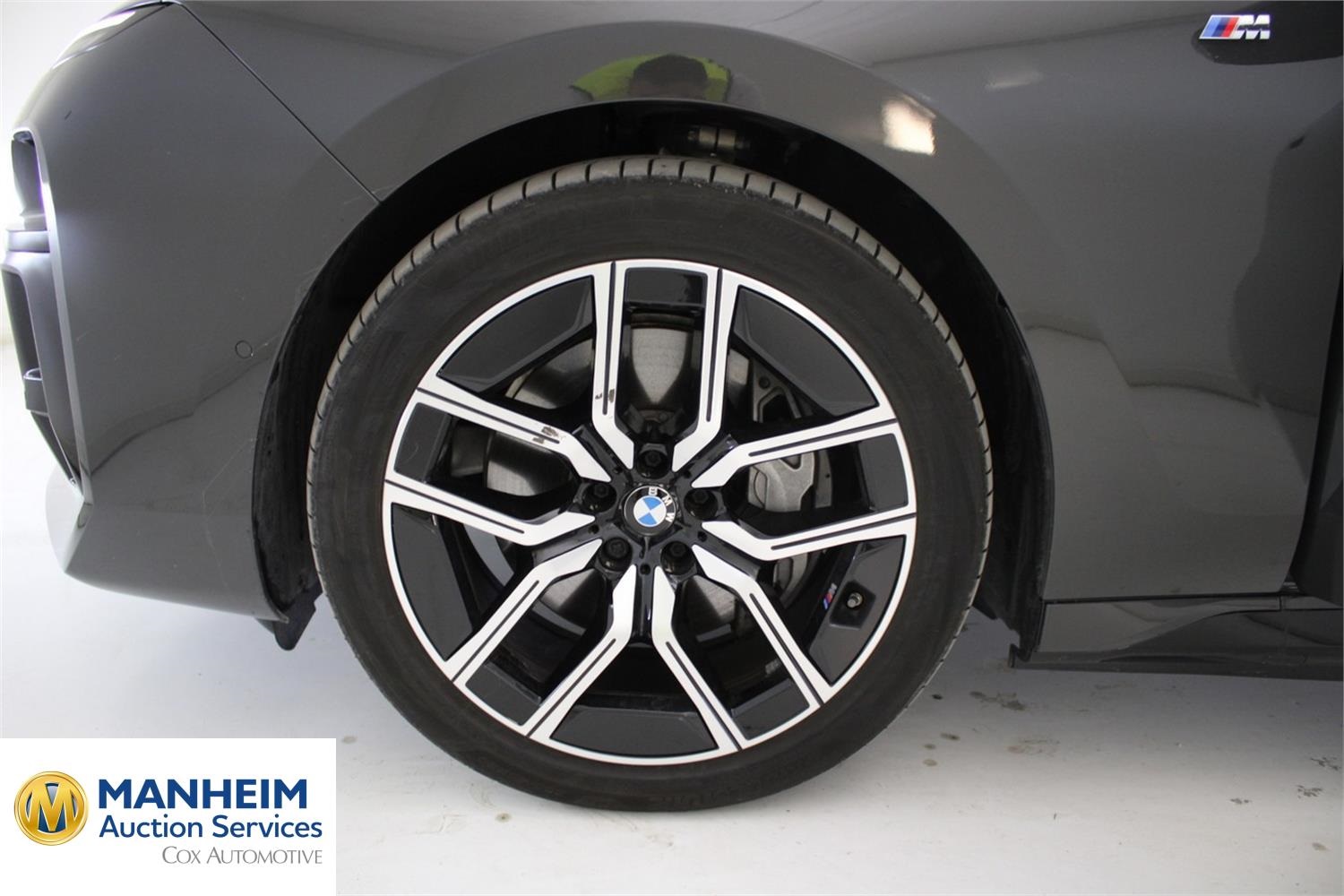Foto BMW i7 xDrive 60 (G70) 33