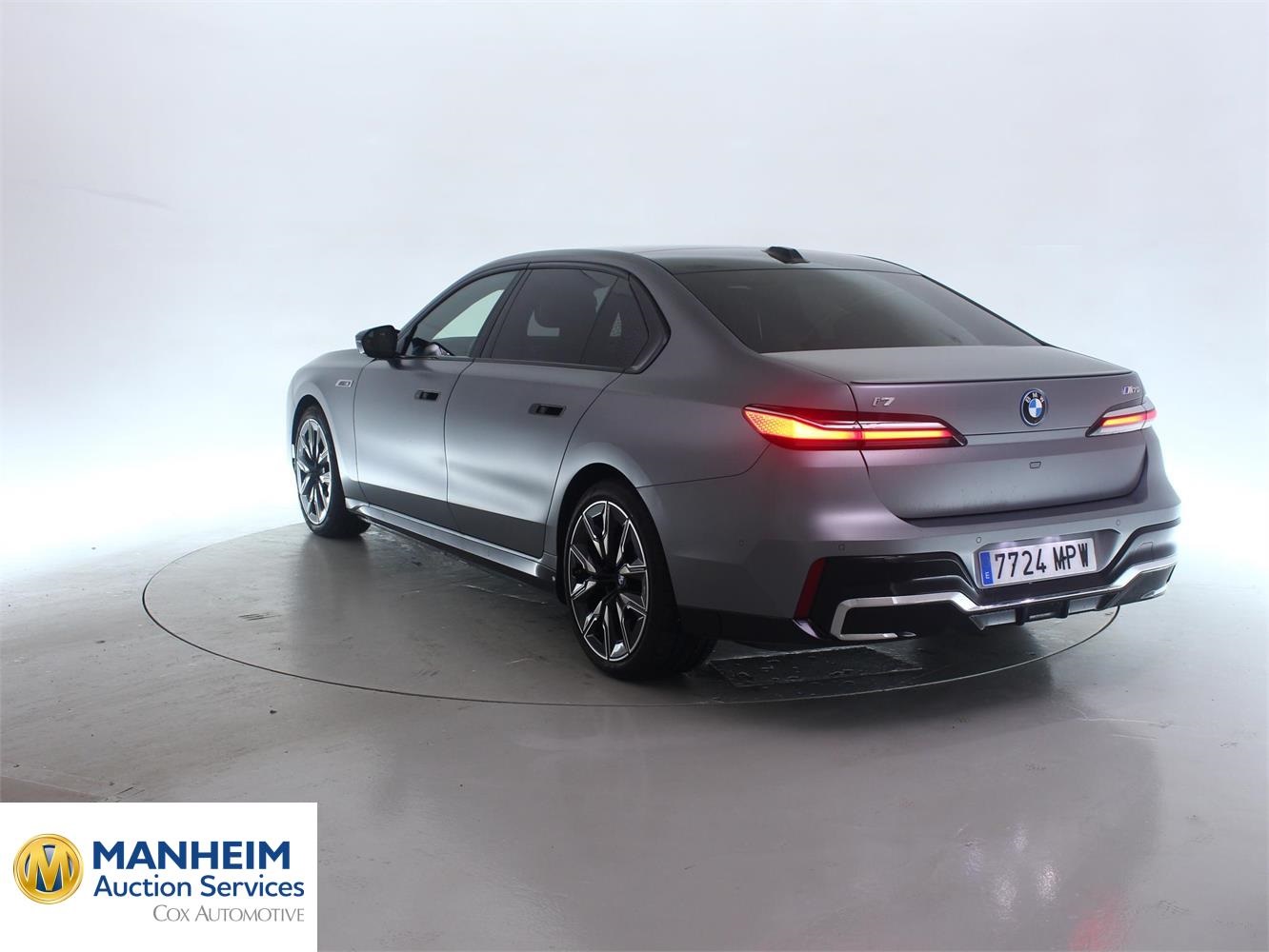 Foto BMW i7 M70 xDrive Berlina (G70) 2