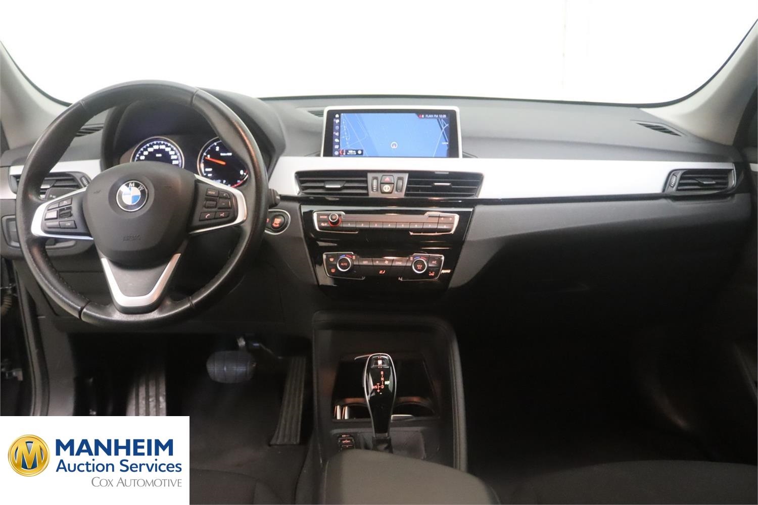 Foto BMW X1 sDrive18d Corporate (F48) 8