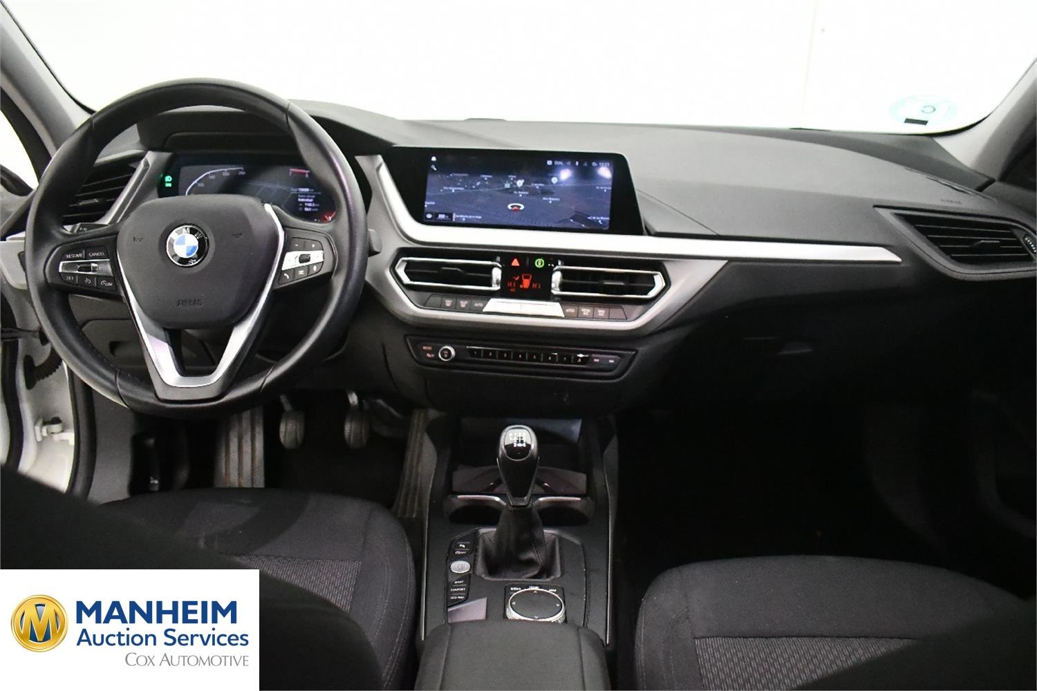 Foto BMW 118i (F40) 8