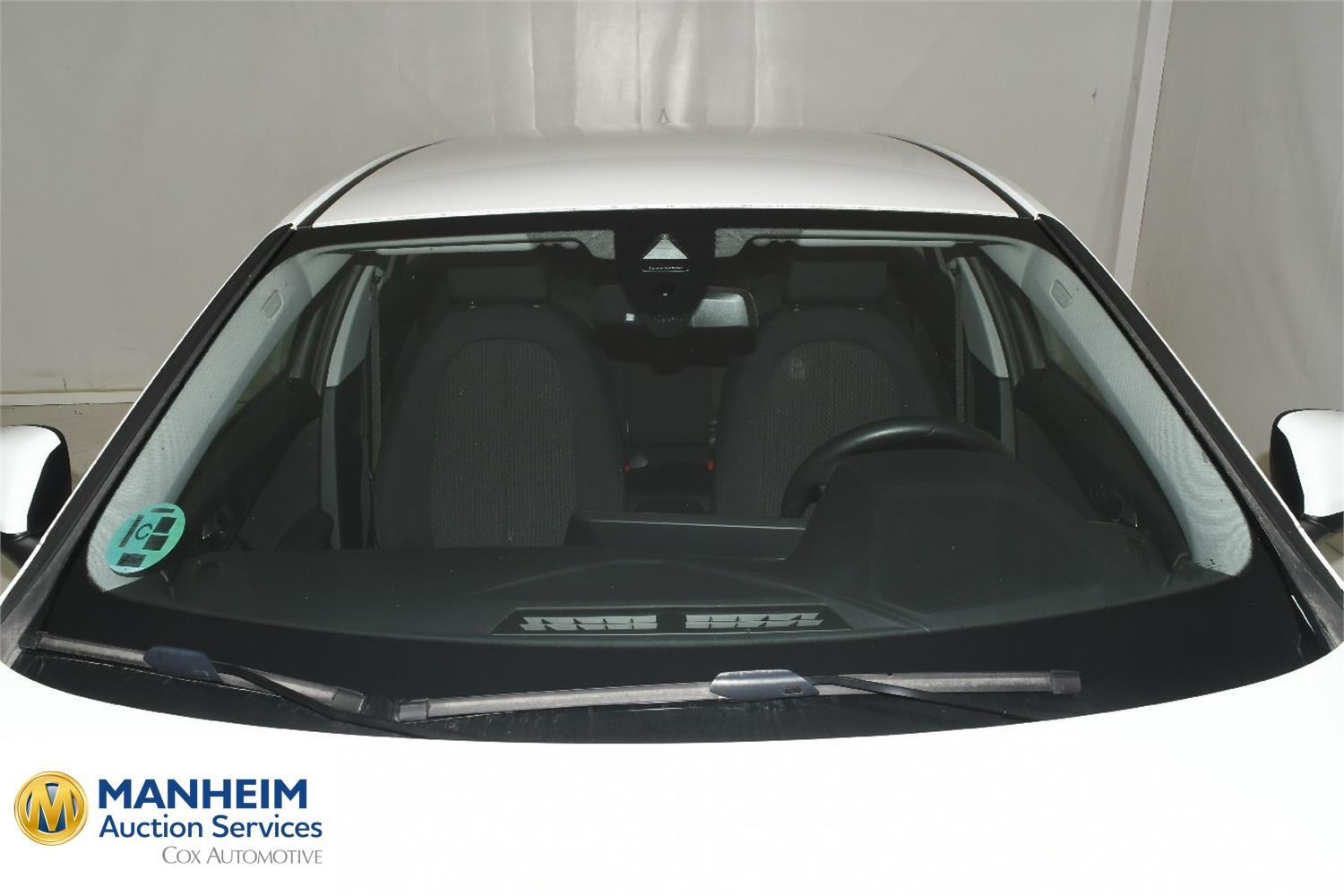 Foto BMW 118i (F40) 32