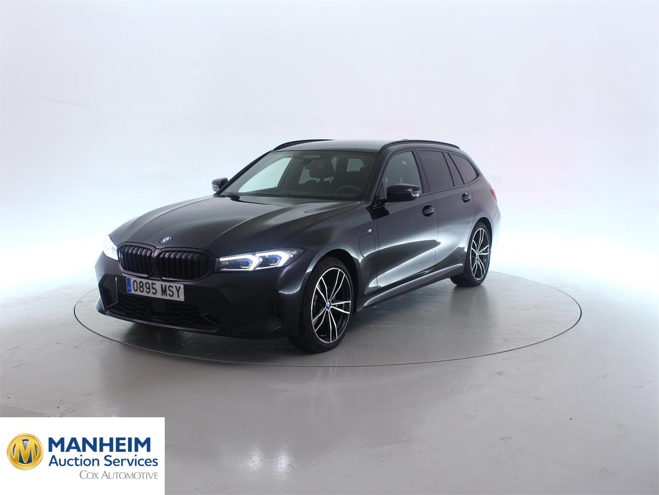 Foto BMW 330e xDrive Touring (G21) 1