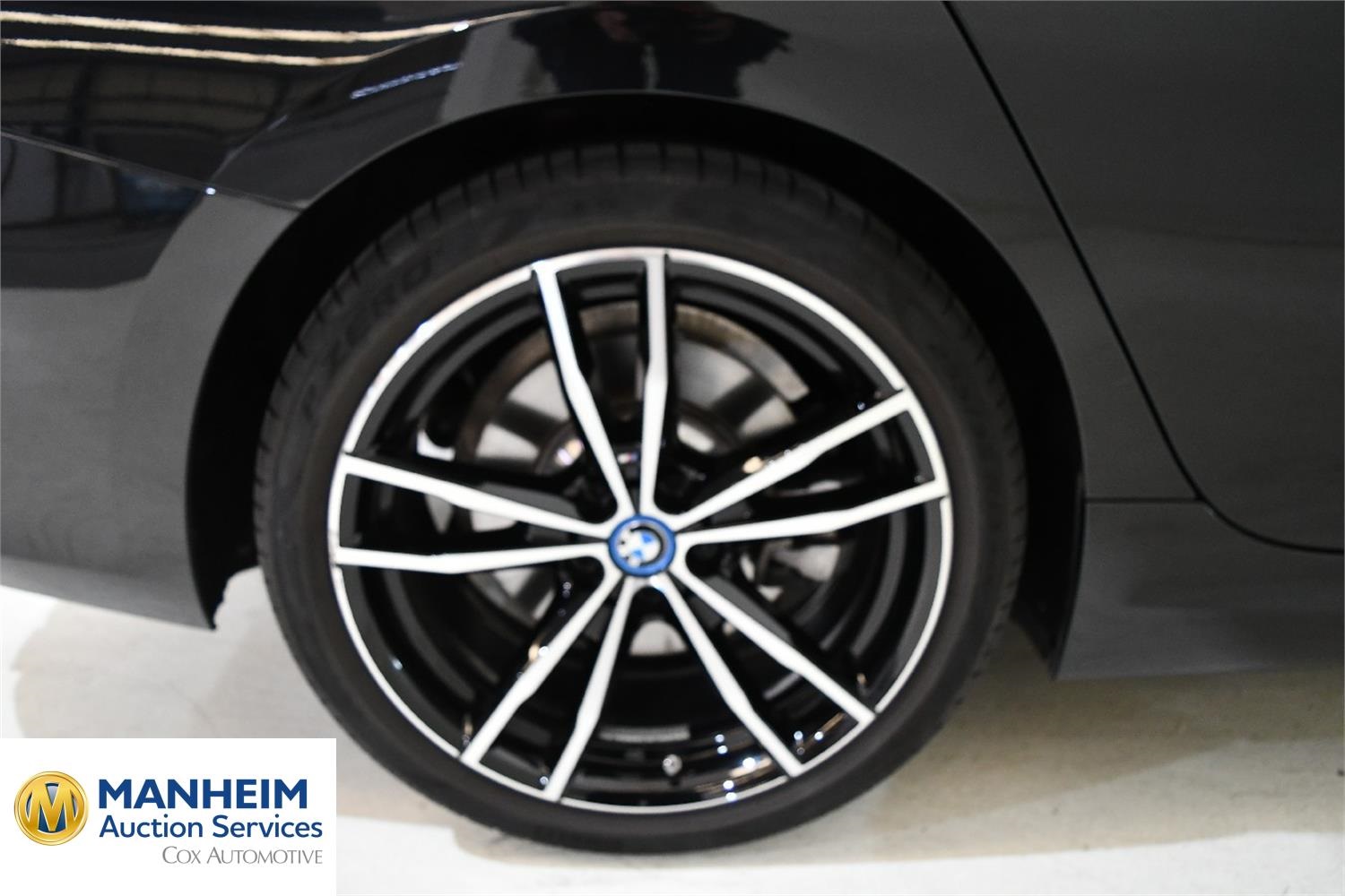 Foto BMW 330e xDrive Touring (G21) 33
