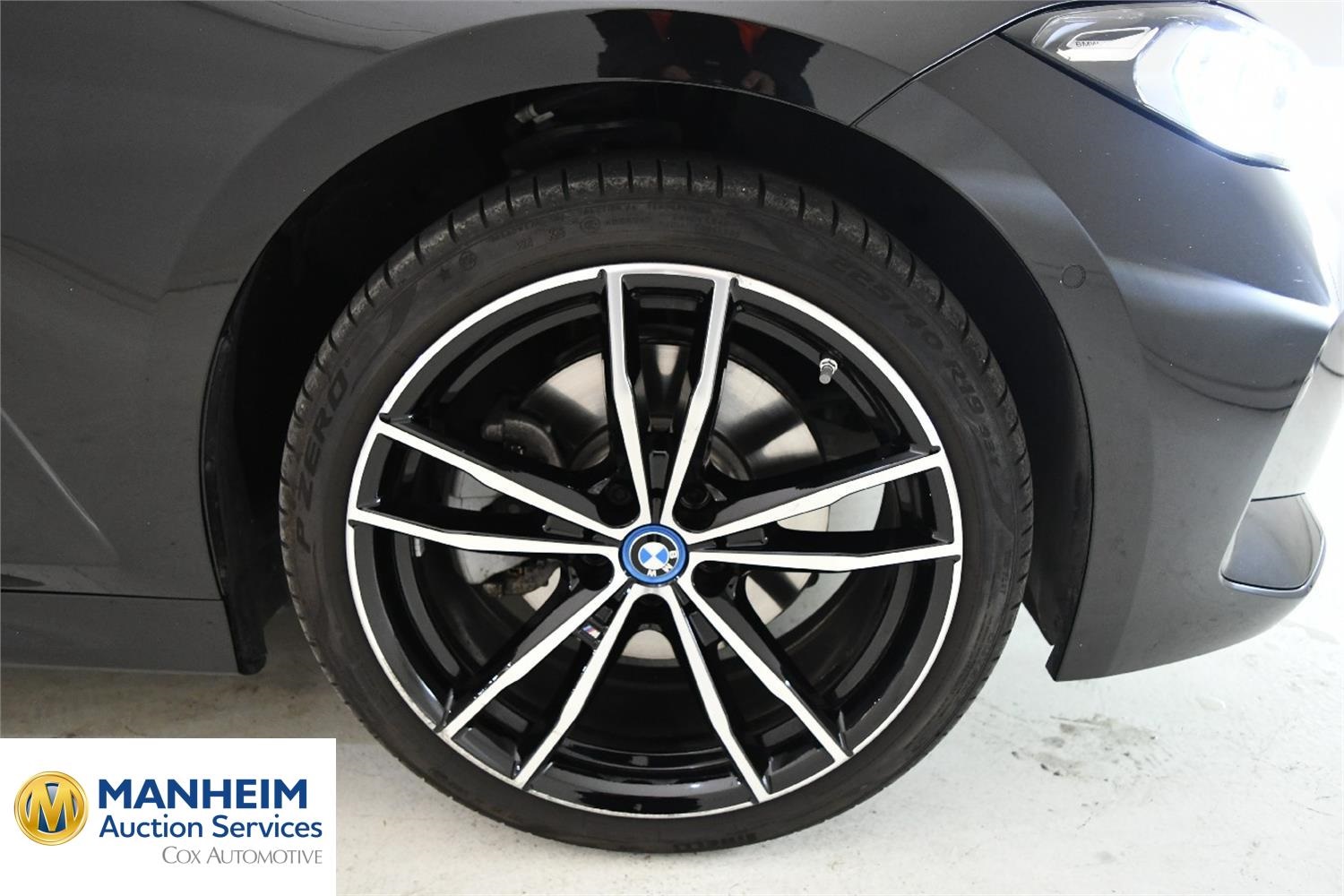 Foto BMW 330e xDrive Touring (G21) 34