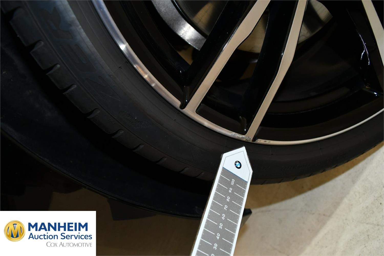 Foto BMW 330e xDrive Touring (G21) 42