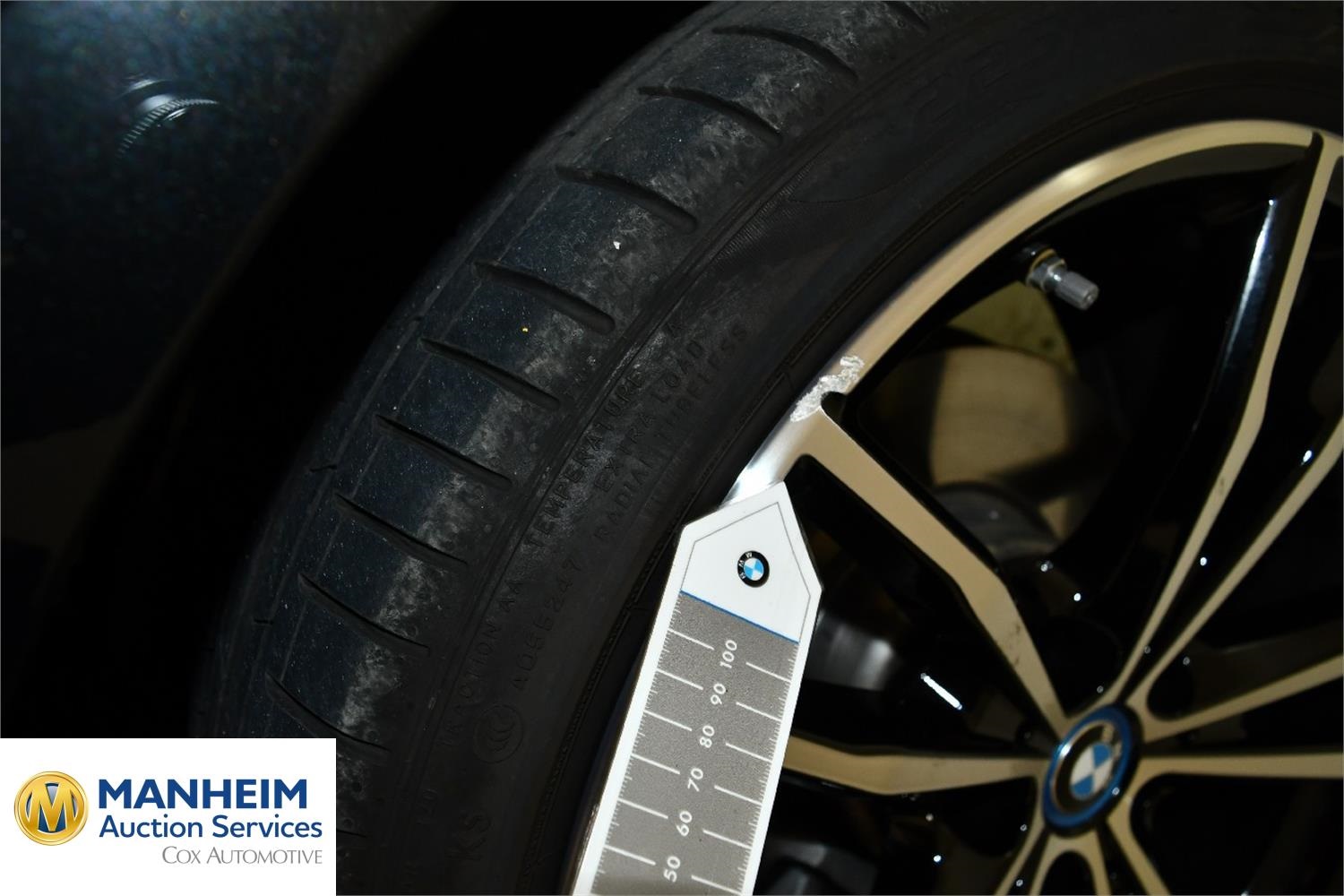 Foto BMW 330e xDrive Touring (G21) 45
