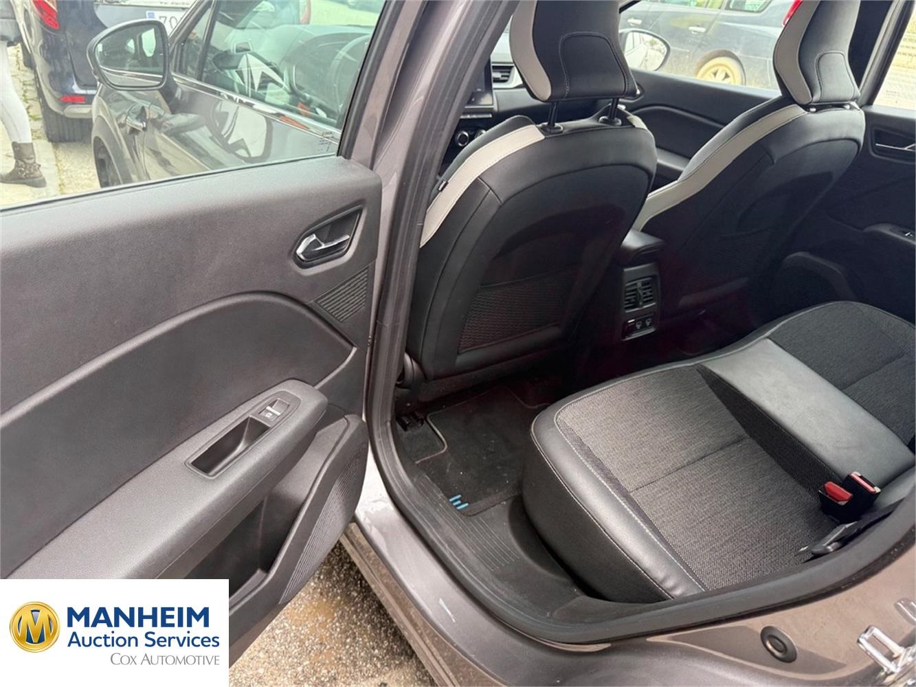 Foto Renault CAPTUR 2 30