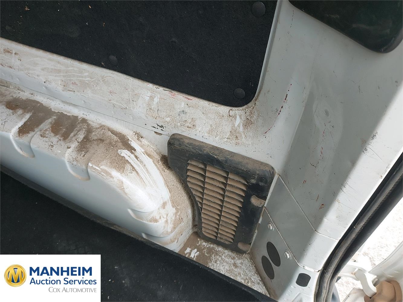 Foto Nissan E-NV 200 46