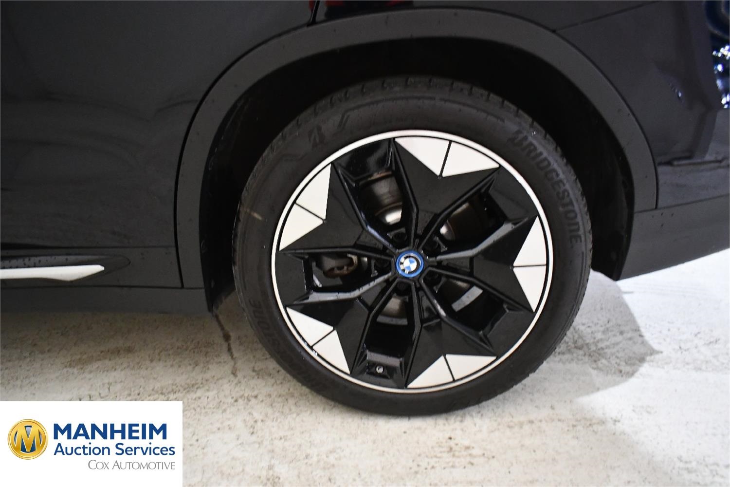 Foto BMW iX3 33
