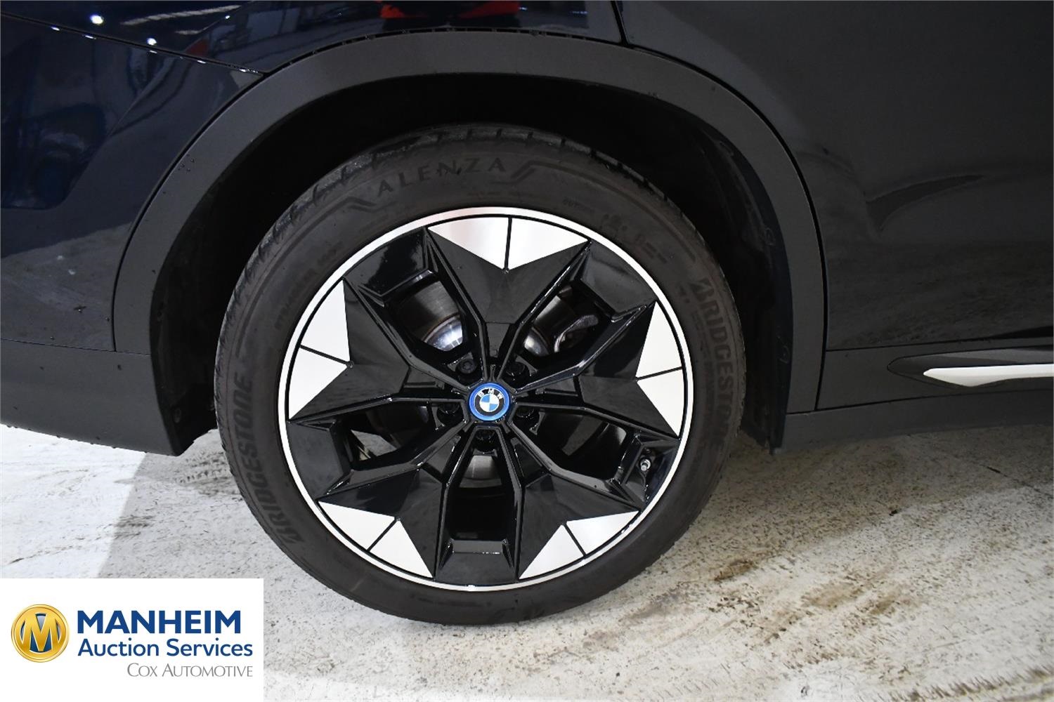 Foto BMW iX3 34