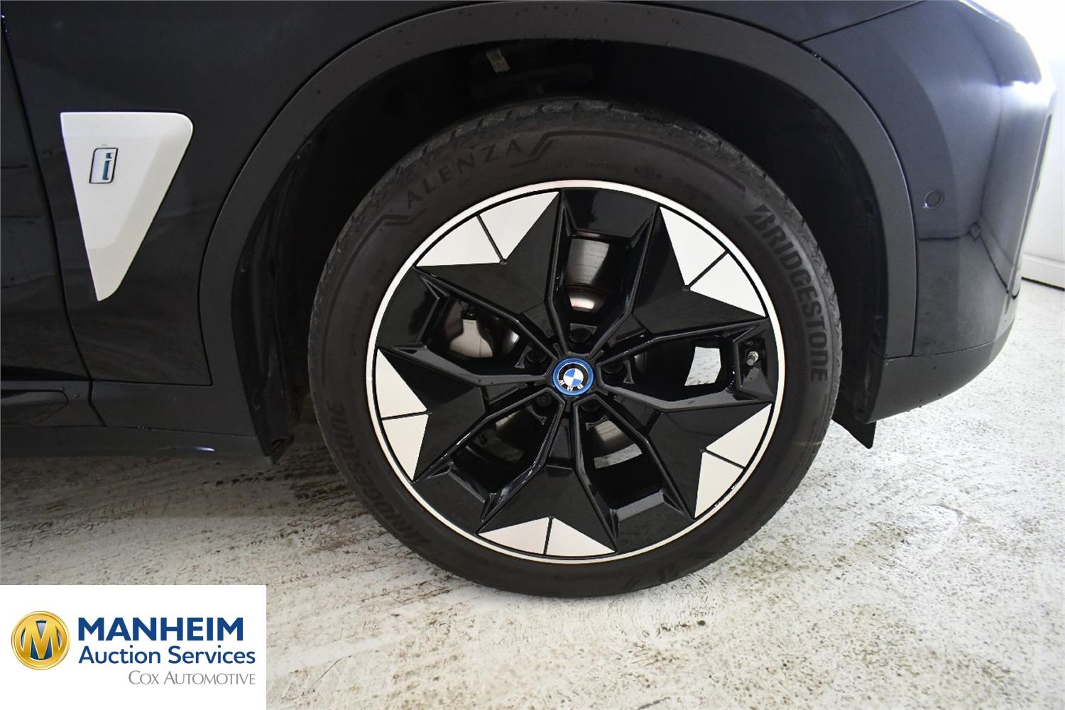 Foto BMW iX3 35