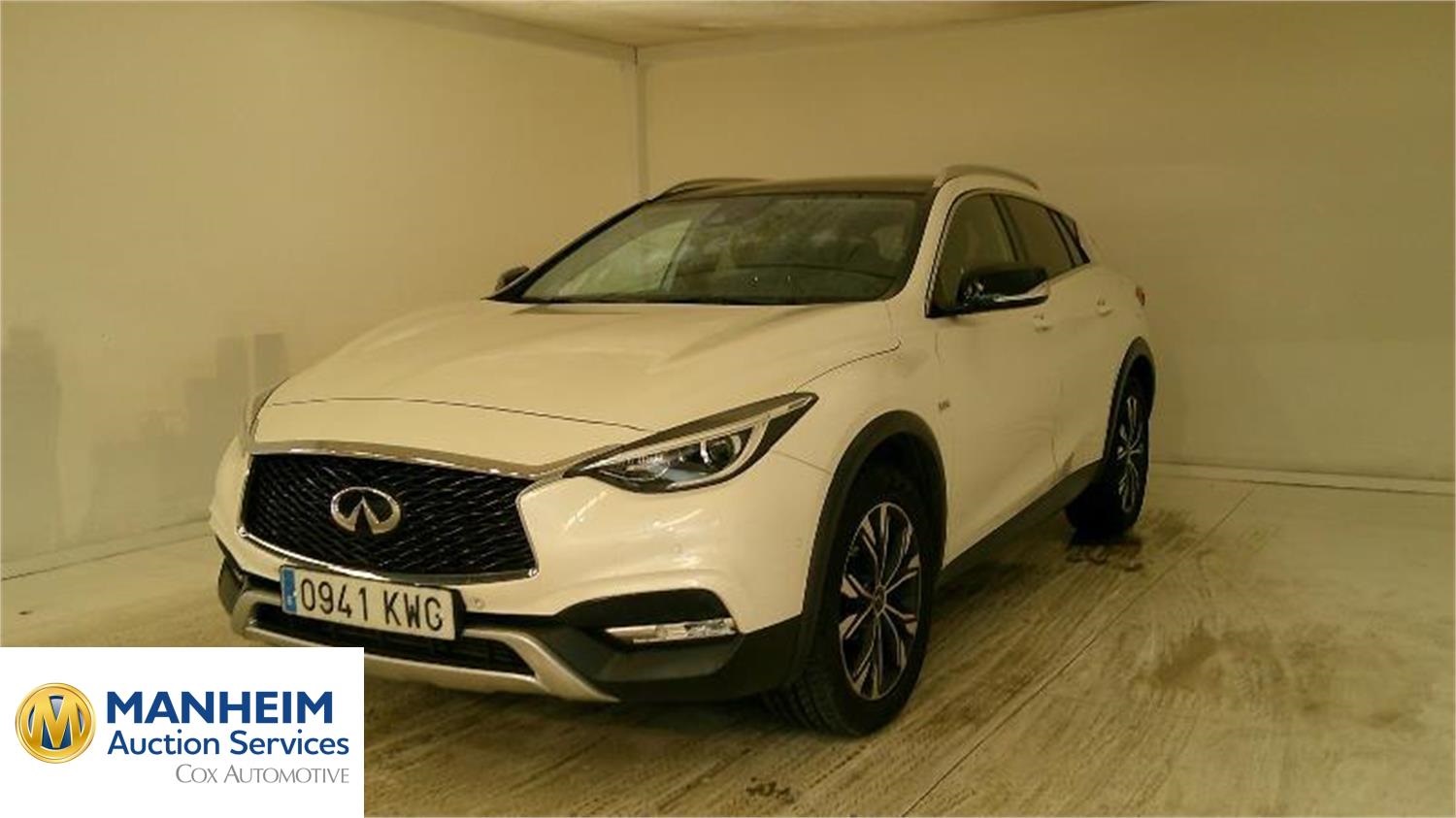 Foto Infiniti QX30 1