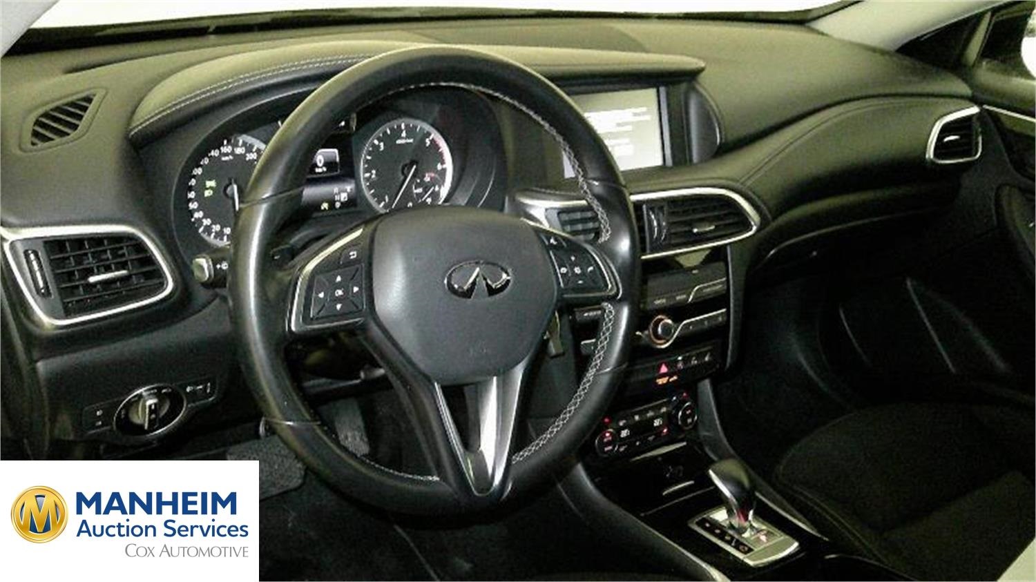 Foto Infiniti QX30 4