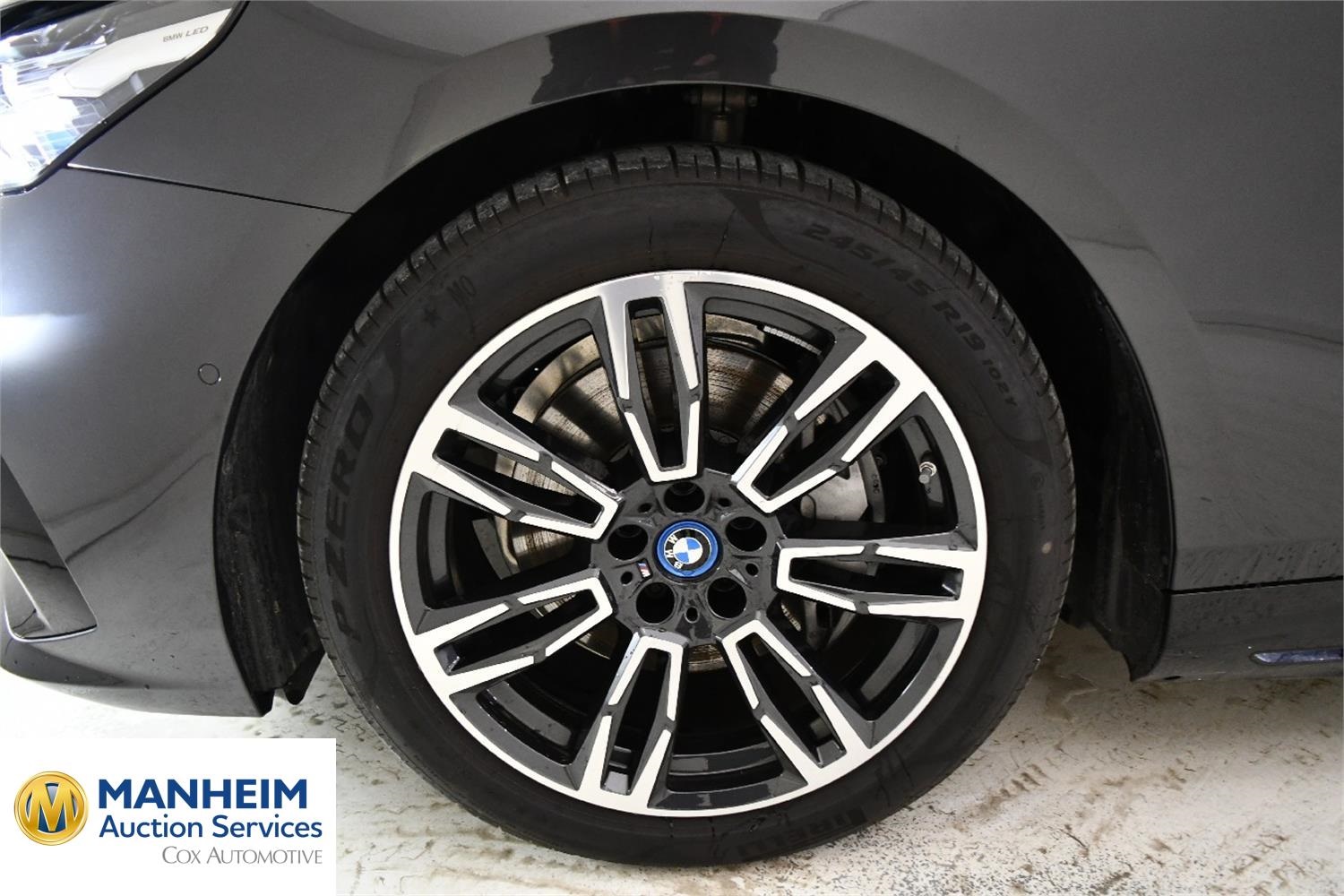 Foto BMW I5 31