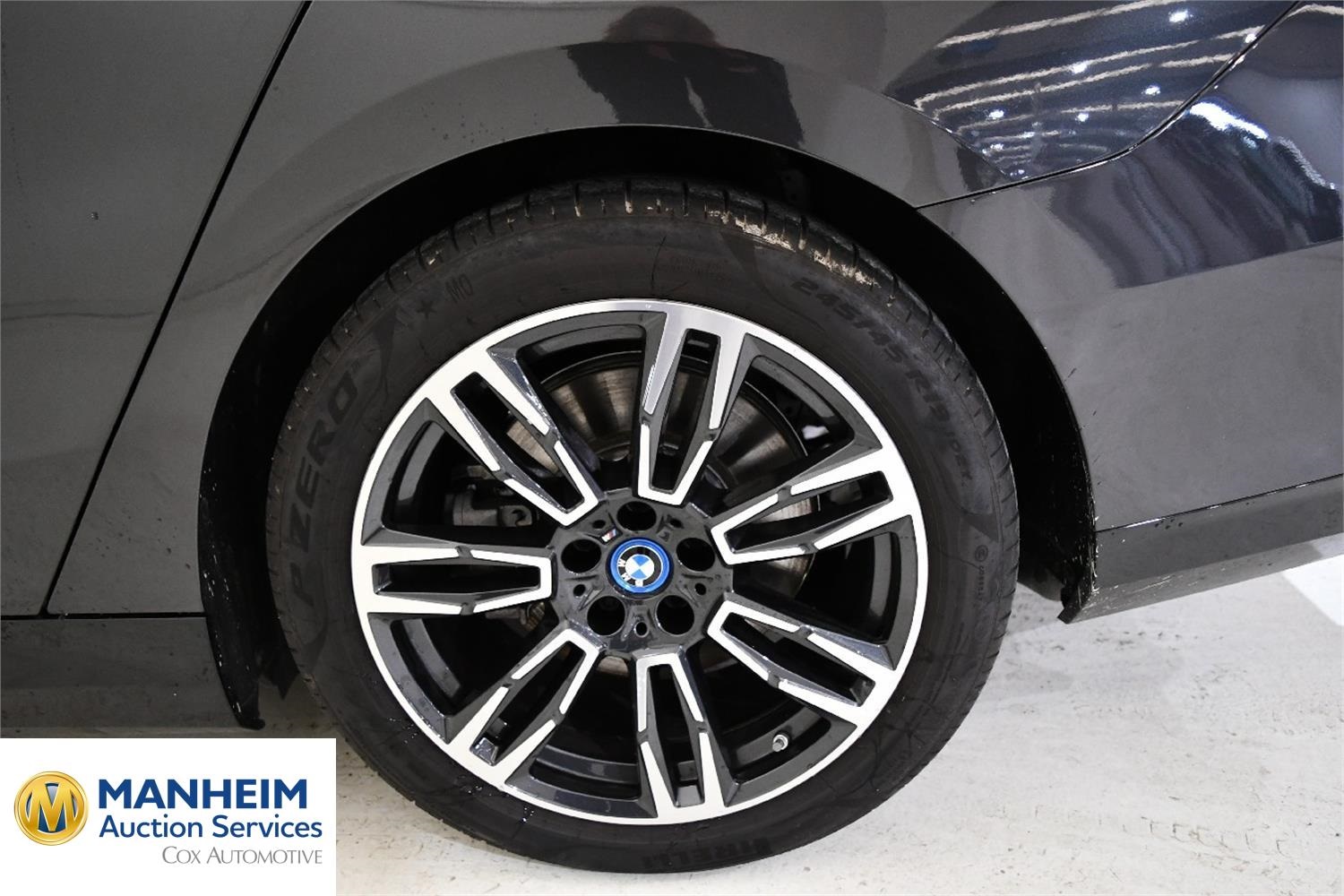 Foto BMW I5 32