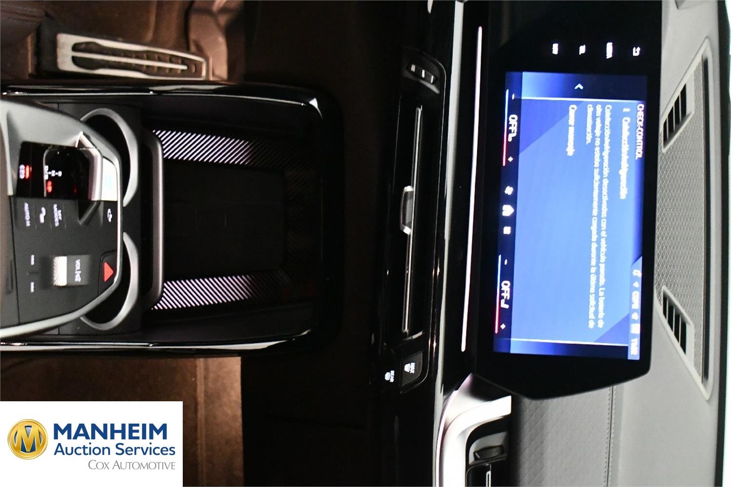 Foto BMW iX2 eDrive20 (U10) 10