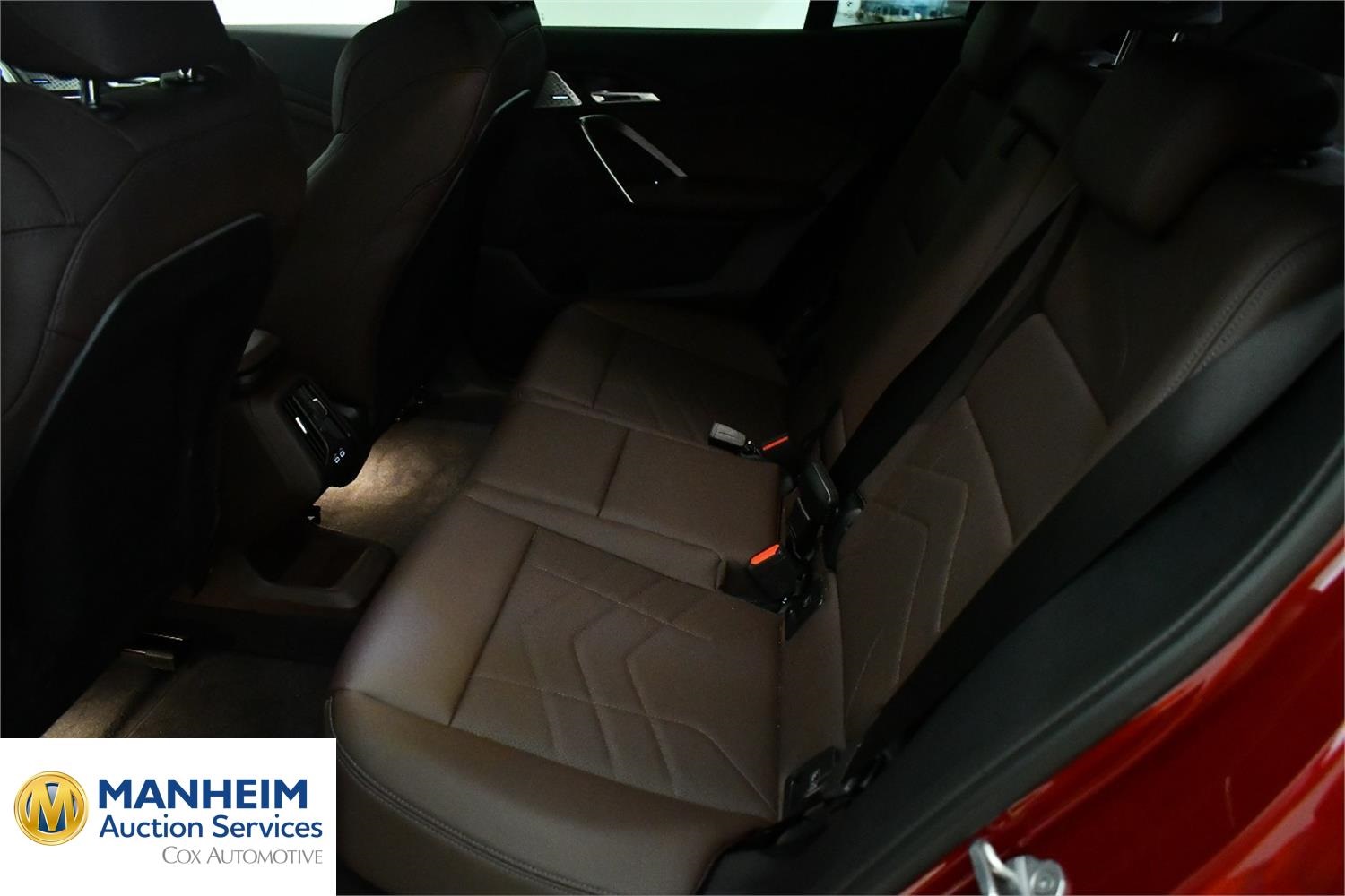 Foto BMW iX2 eDrive20 (U10) 11
