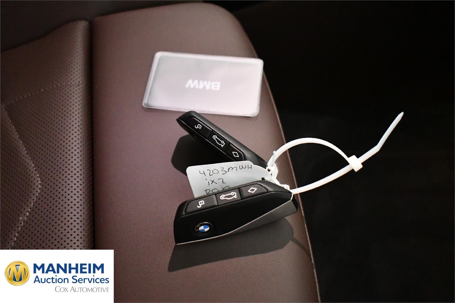 Foto BMW iX2 eDrive20 (U10) 15
