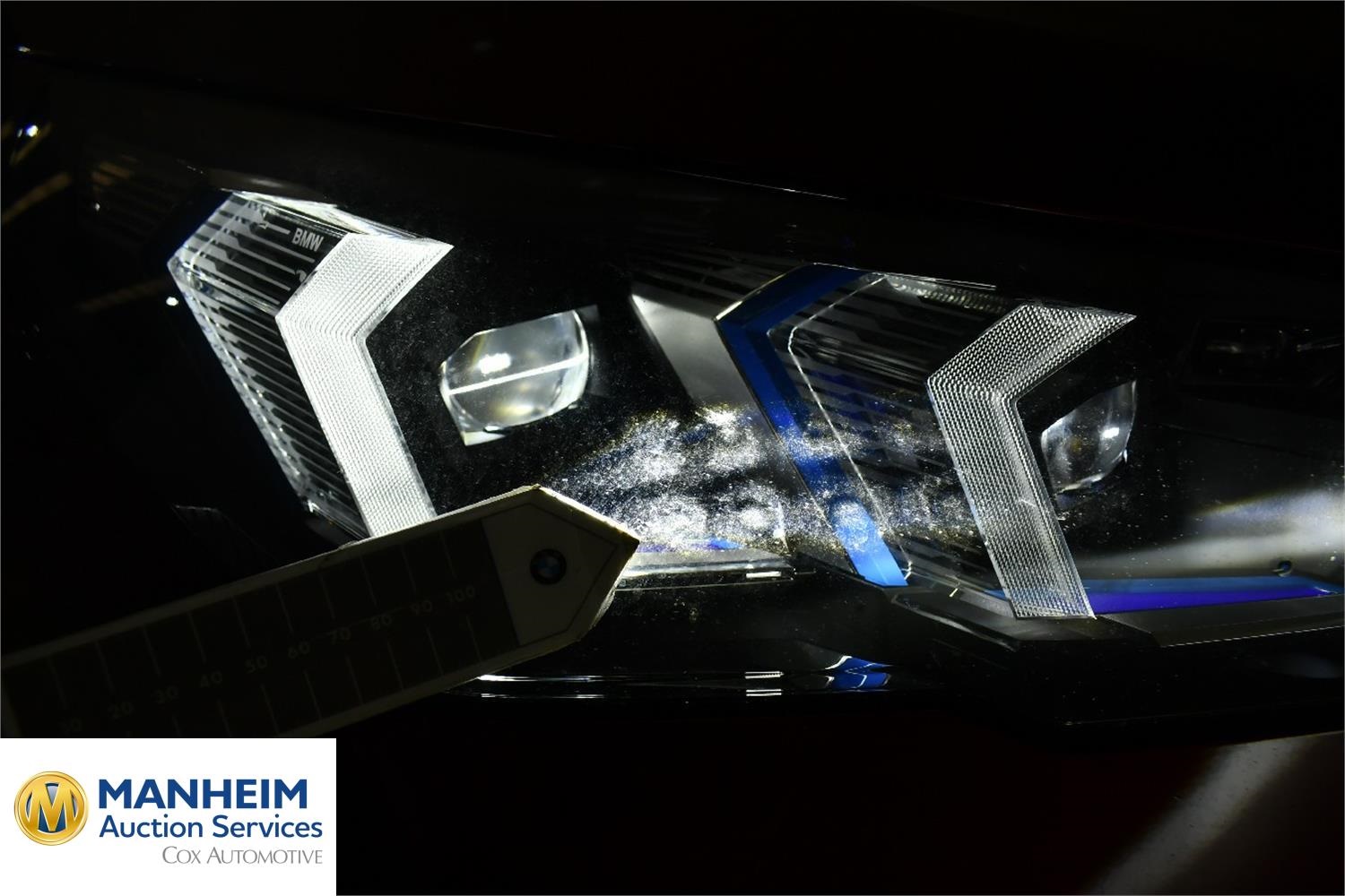 Foto BMW iX2 eDrive20 (U10) 38