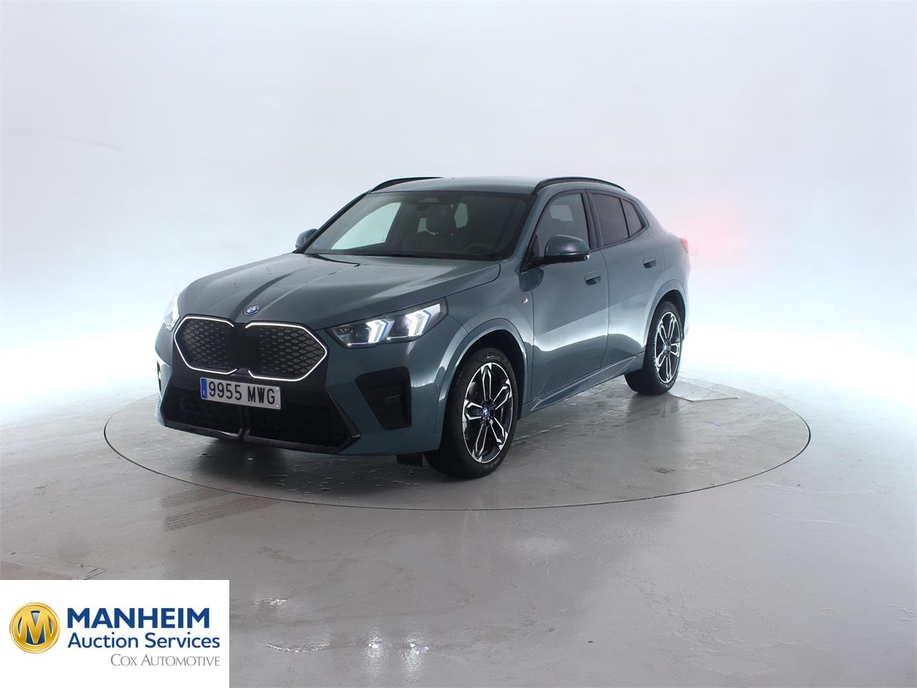 Foto BMW iX2 eDrive20 (U10) 1