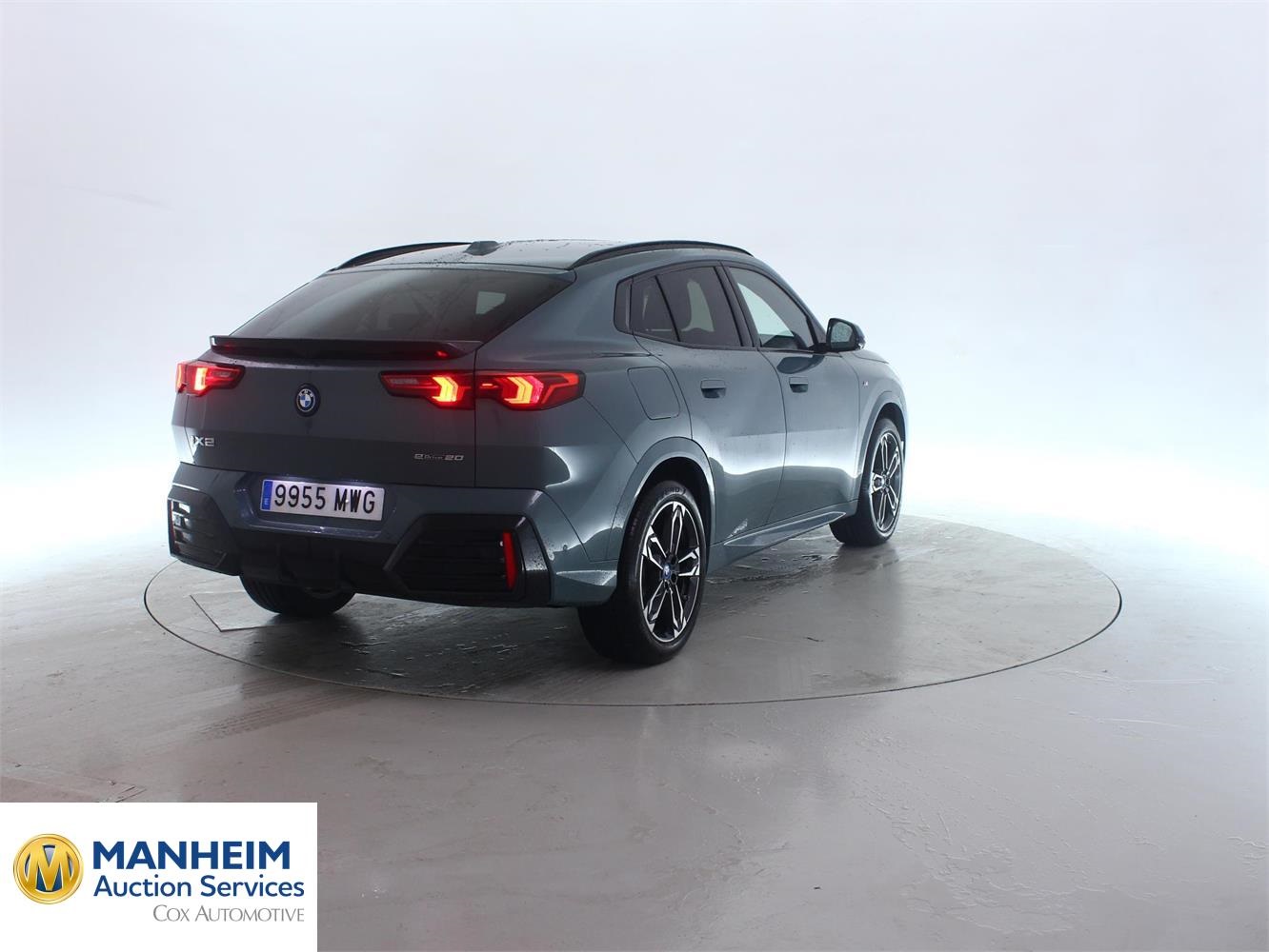 Foto BMW iX2 eDrive20 (U10) 3